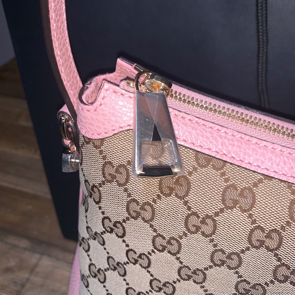 Gucci Original GG Logo Canvas/Leather Hobo Bag - Picture 4 of 8